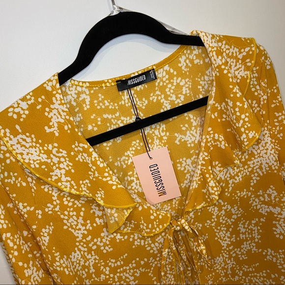 MISGUIDED Frill Hem Tie Front Blouse - Picture 4 of 9